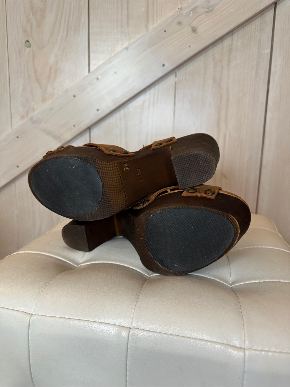 Women’s Brown Suede Platform Sandals - Picture 6 of 7